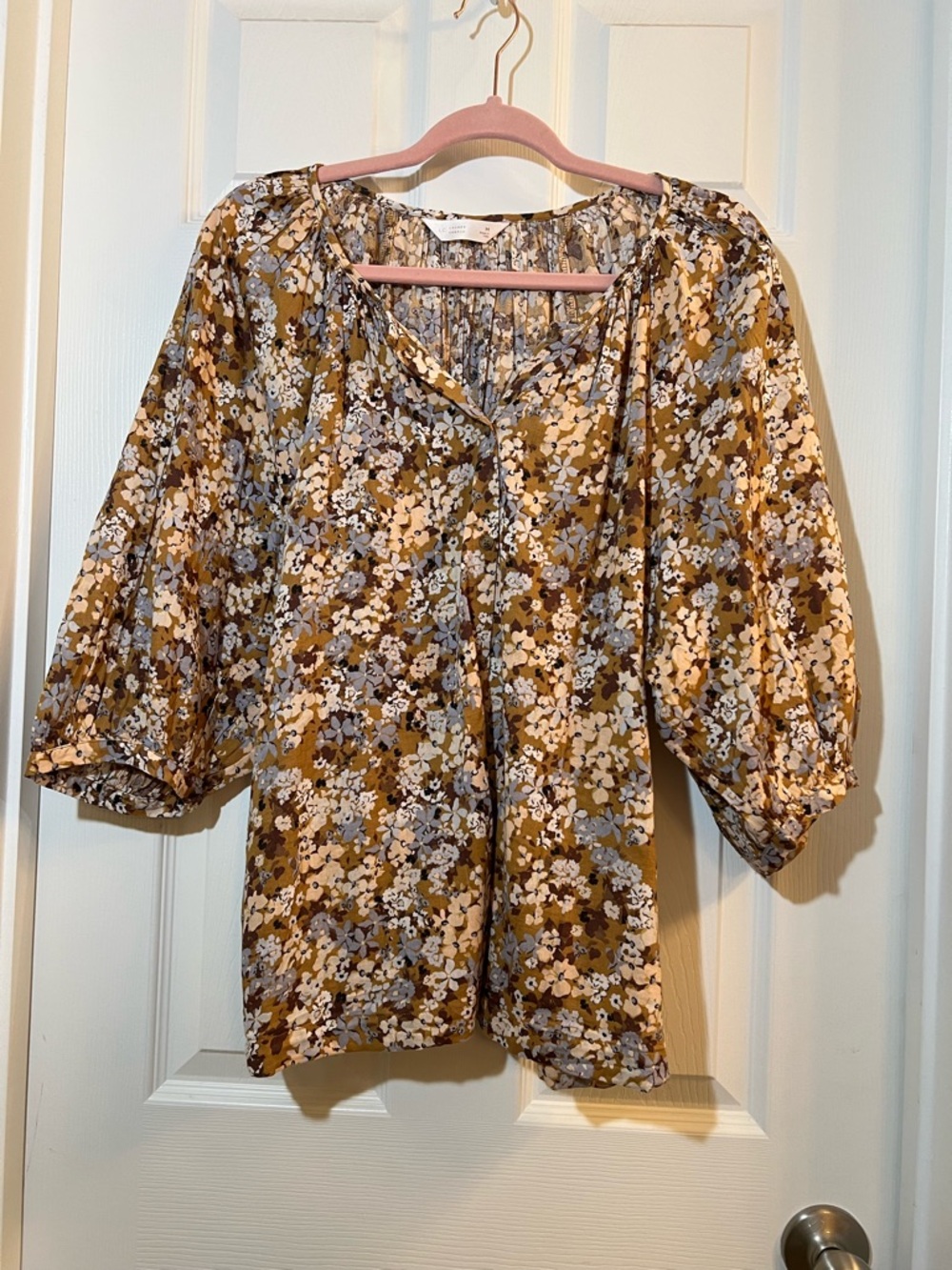 🦋 LC Lauren Conrad Brown Floral Puff-Sleeve Tunic size medium